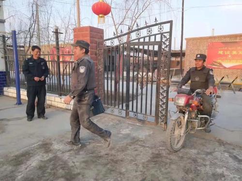 阿拉尔民警走访02