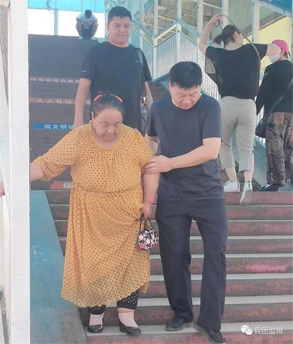 夏河的亲戚来乌鲁木齐啦02 夏河的亲戚来乌鲁木齐啦02